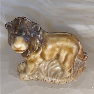 Wade whimsies Red Rose Tea statue